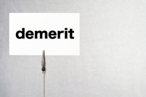 銀歯をセラミックにする場合の注意点のイメージ