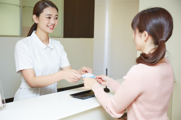 歯医者の受付