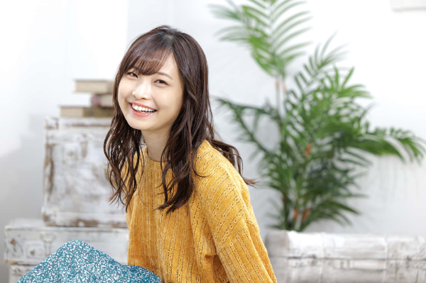 フッ素塗布で虫歯を予防して笑顔の女性