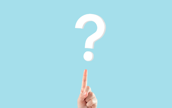 前歯を入れ歯にすることはできるのか考えるイメージ