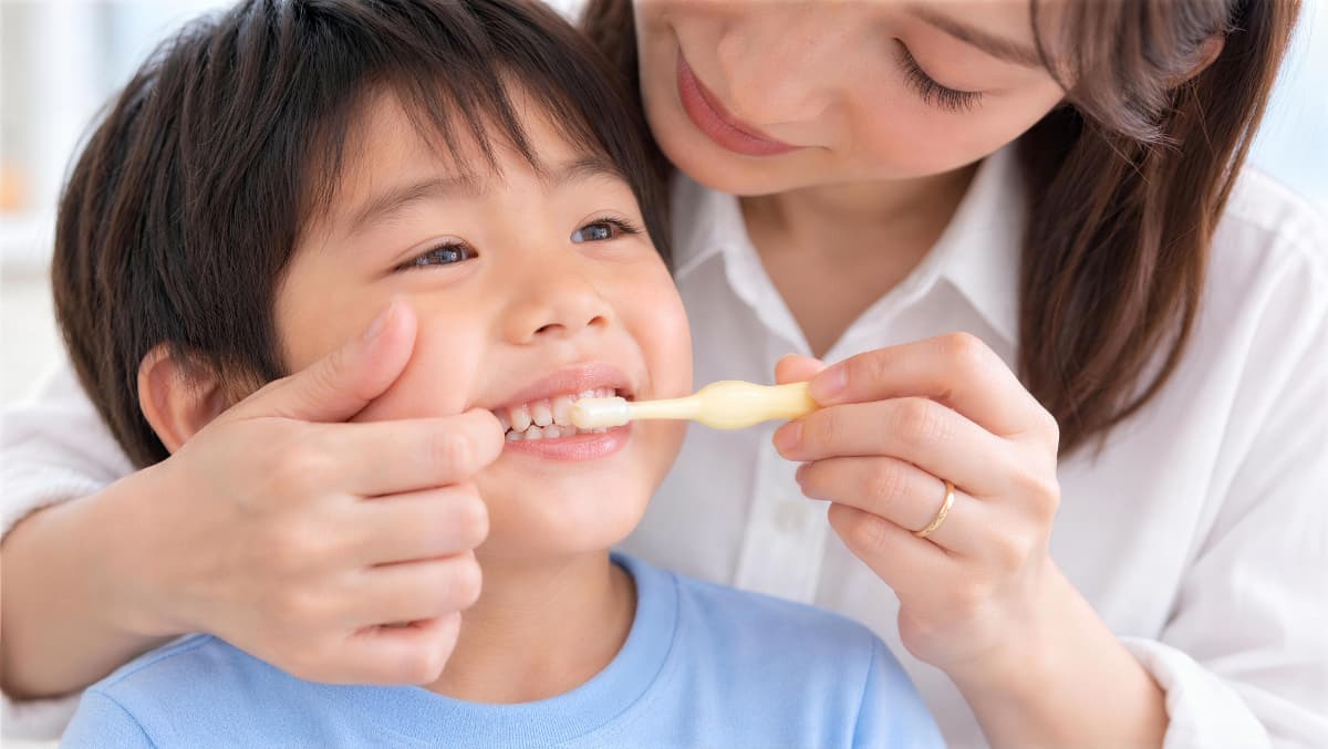 虫歯予防の基本！仕上げ磨きのやり方とコツ
